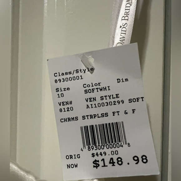 Wedding Dress never worn (runs small) - Picture 6 of 6